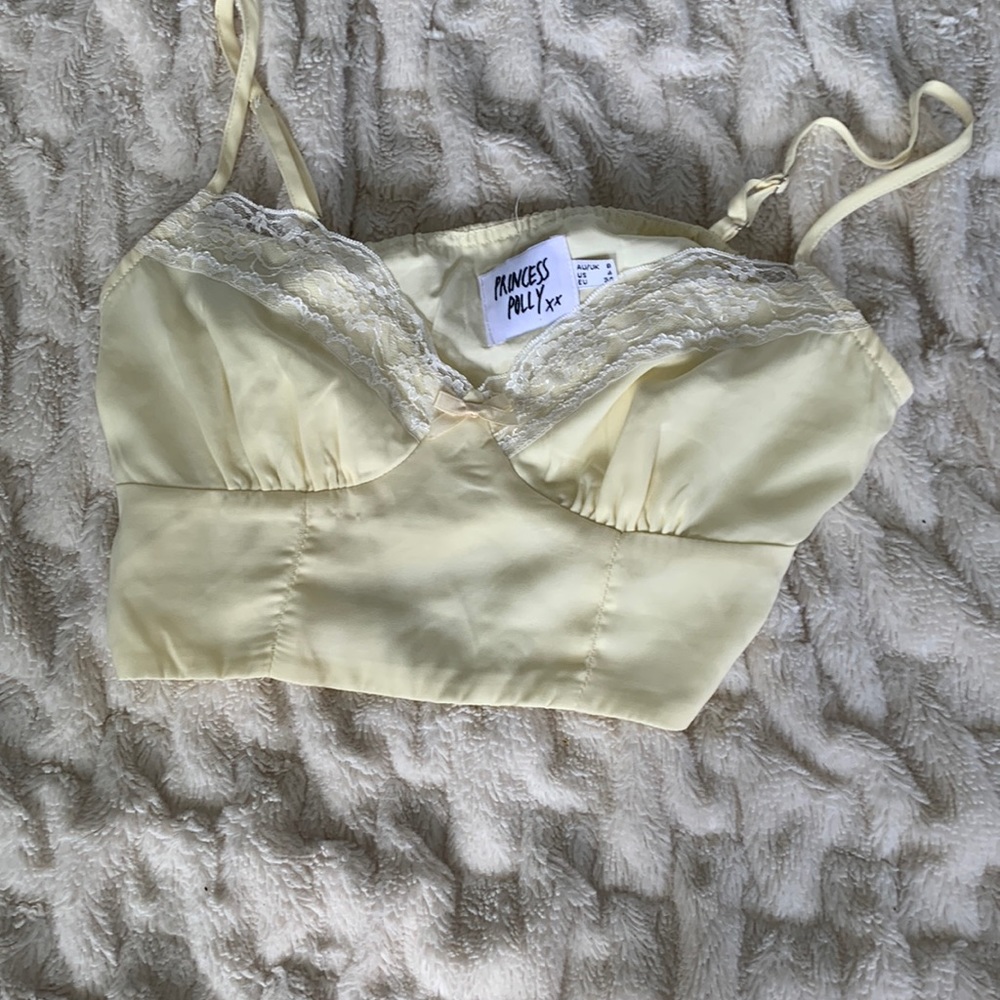 Lace crop cami